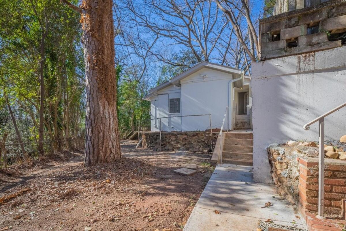 The Garden House 2 Miles To Sanford Stadium
